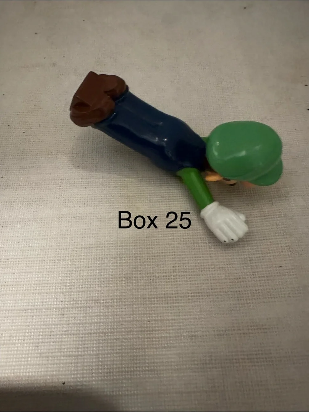 Nintendo Mario, Luigi, Peach Princess, Yoshi, Bowser, 1Up McDonalds Figurines